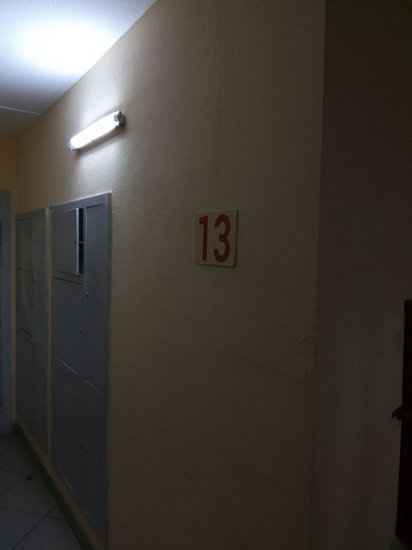 Техн.156 1под .13 эт .установили таблички с указанием номера этажа 1.jpeg