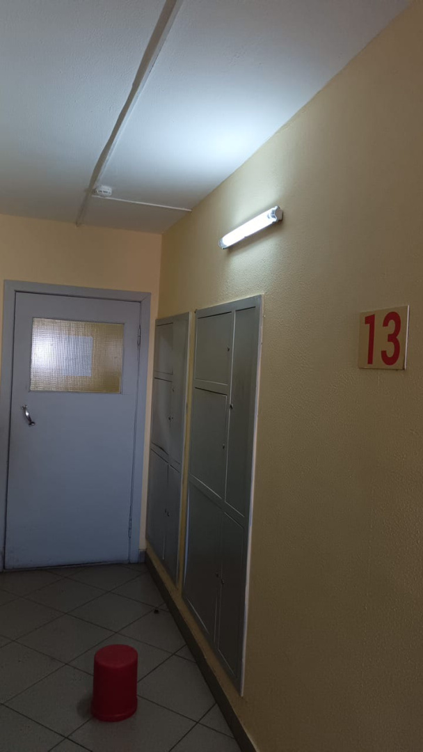 Техн.158 13 этаж заменили лампу впредлифтовом холле..jpeg